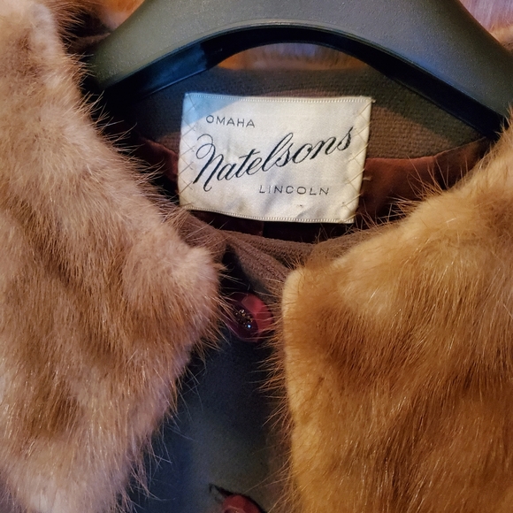 Vintage Fur-trimmed wool coat - Picture 4 of 13